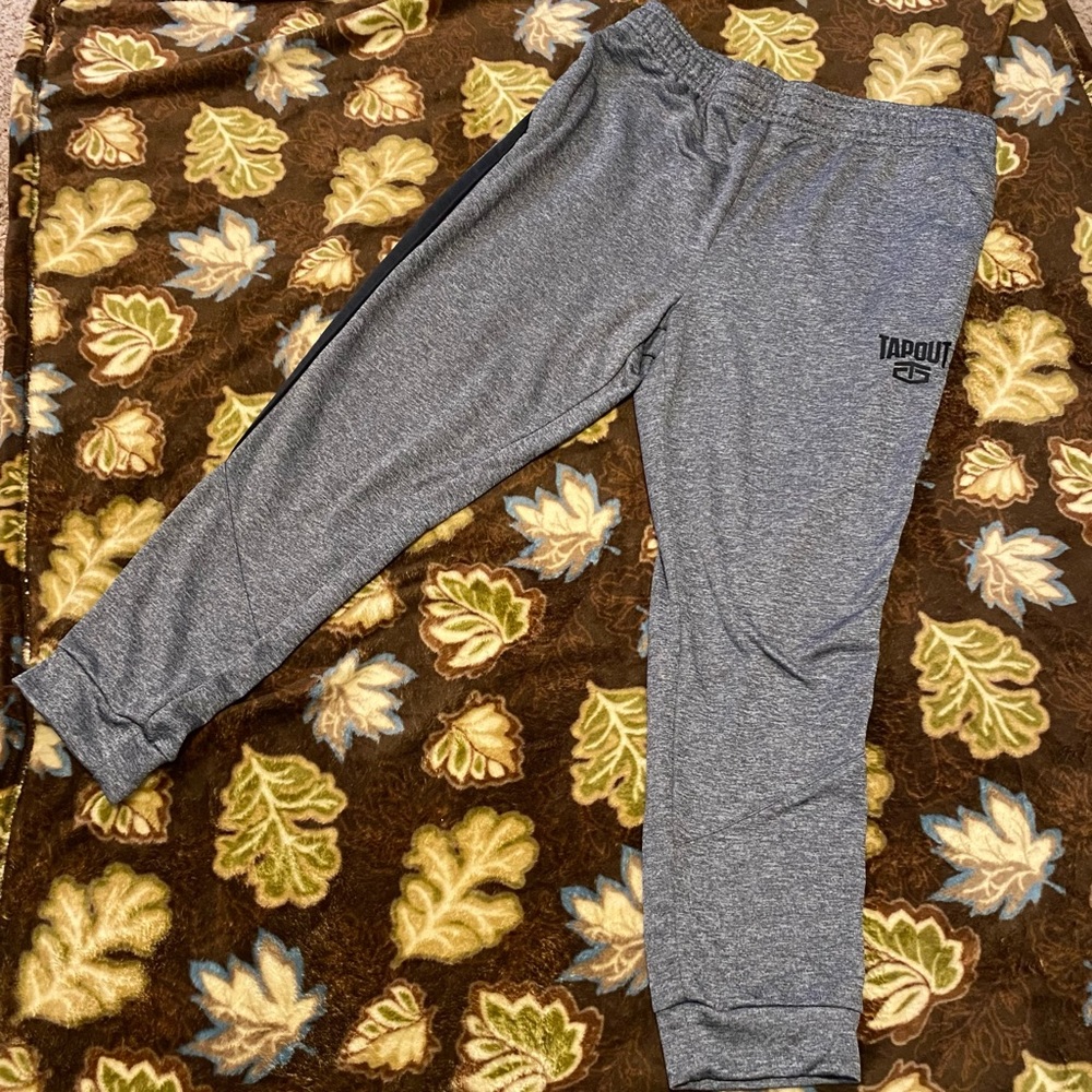 Tapout Cuffed Ankle Sweatpants